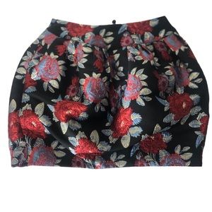 Lovers+friends, floral mini skirt, women size XXS, Brandnew with tags